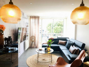 Appartement accès direct mer, en face du port et de toutes commodités